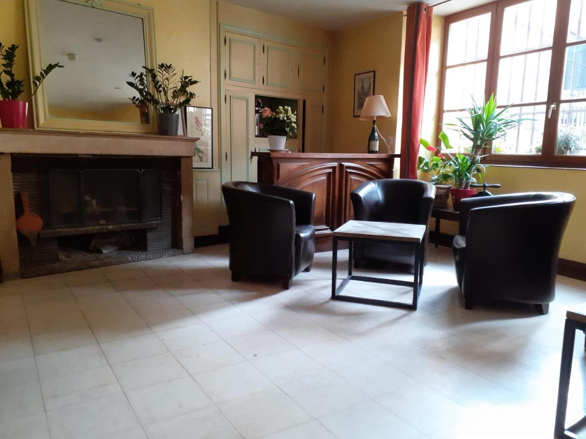 Logis Hotel Restaurant De L'Ecu Montbard Εξωτερικό φωτογραφία
